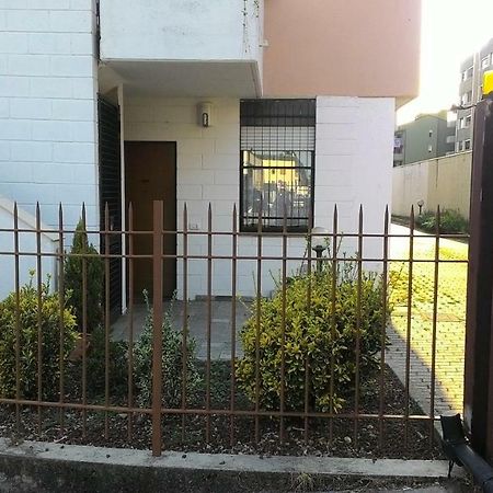 Roxy'S House Apartman Saronno Kültér fotó
