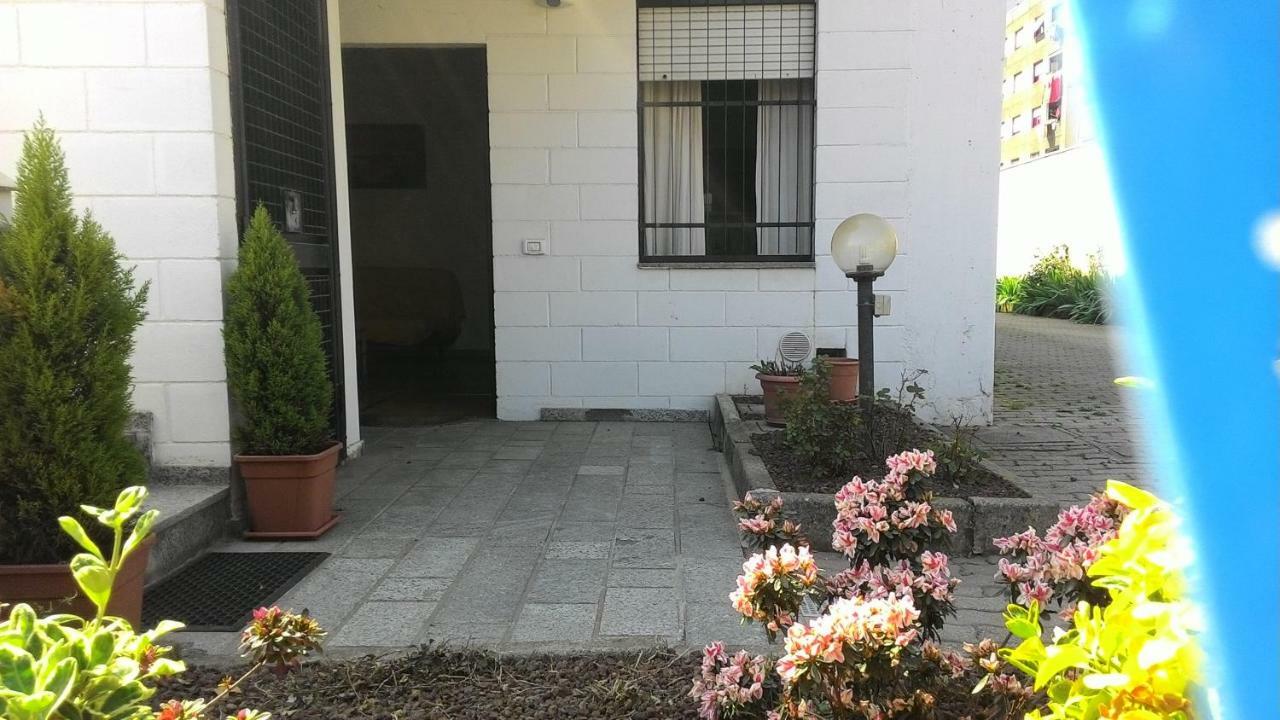 Roxy'S House Apartman Saronno Kültér fotó
